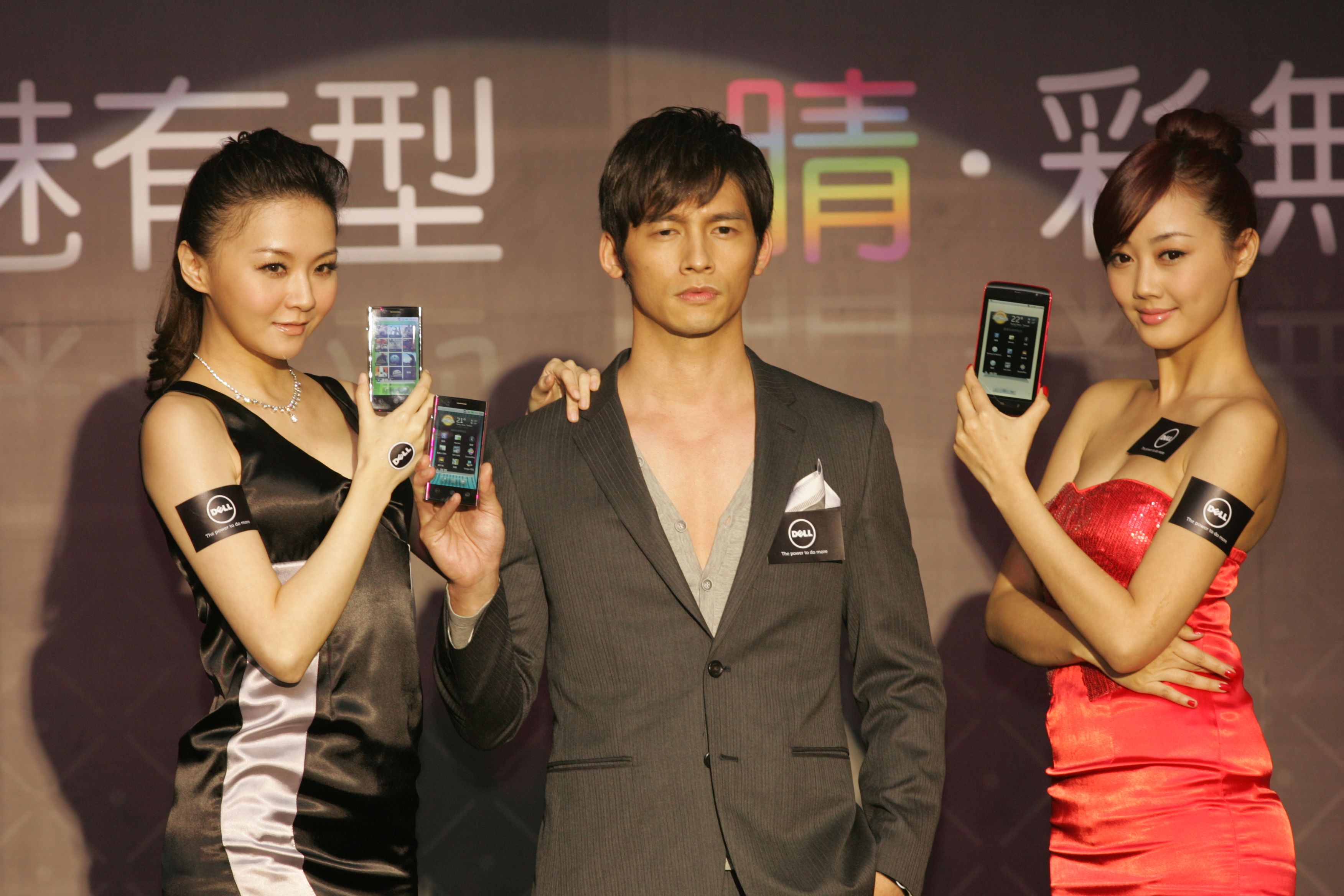 犀利型男溫昇豪演而優，獻身給DELL Venue_視覺圖