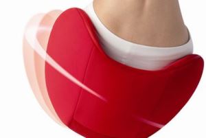 宅在家健身新寵！健身球還能當椅坐_視覺圖