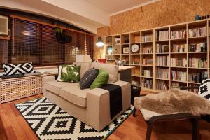 【TV】「老屋改造大募集」來看35年老客廳如何變身休閒風度假宅_視覺圖