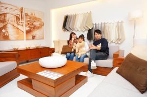 林福勤不懼中美貿易戰　詩肯台北旗艦店隆重開幕_視覺圖