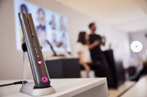 Dyson CorraleTM 直髮造型器正式登台_視覺圖