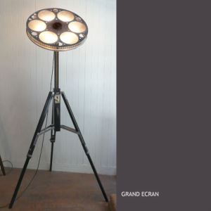 走！一起栽進骨董的世界！_視覺圖