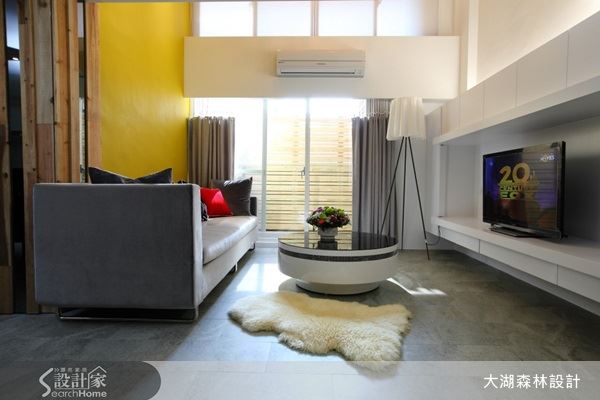 【新婚成家】森林系遇上時尚派的15坪挑高甜密協奏曲