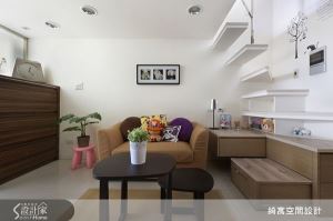 8坪的挑高木空間！整合機能設計，溫馨滿點再加分！_視覺圖