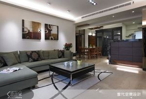 巧妙空間規劃 鏡子後別有洞天_視覺圖