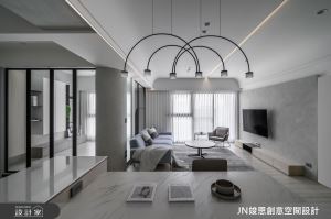 剛柔並濟的質感生活！35坪簡約現代風，以光帶、弧線捕捉流動美感_視覺圖