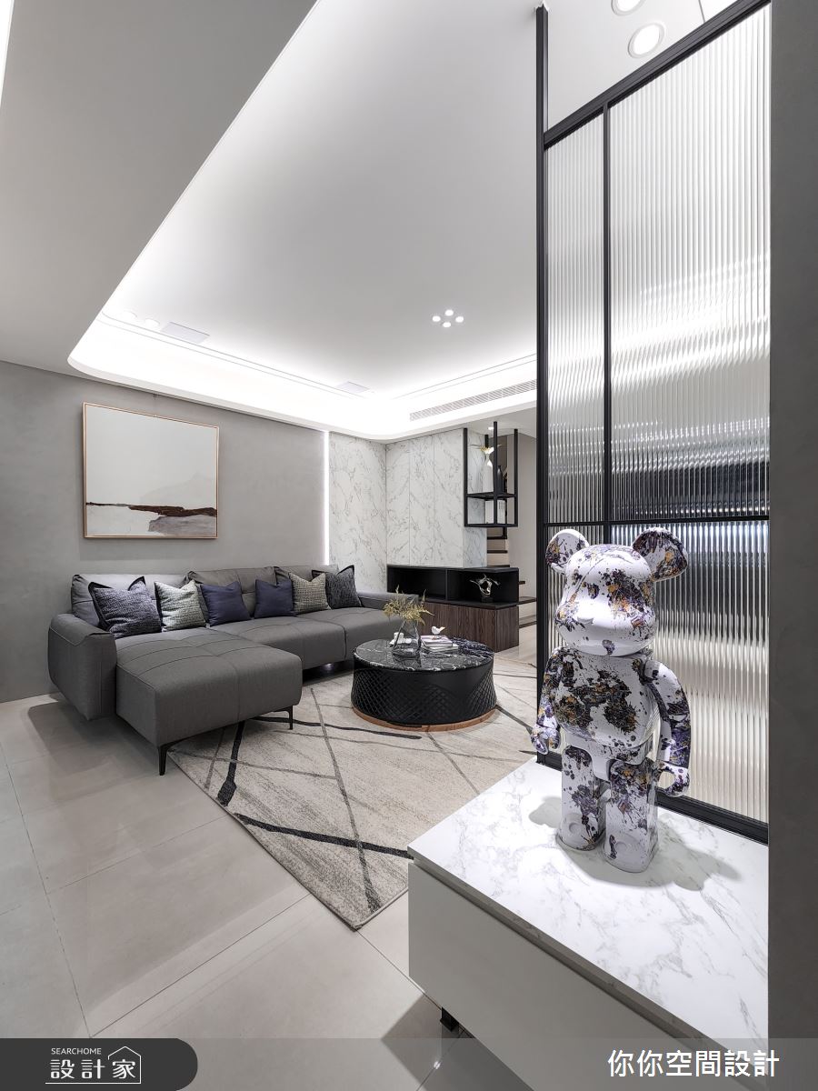 33坪中古屋(5~15年)＿現代風玄關客廳案例圖片＿你妳國際空間設計有限公司＿28你妳設計_台中33坪現代風之1