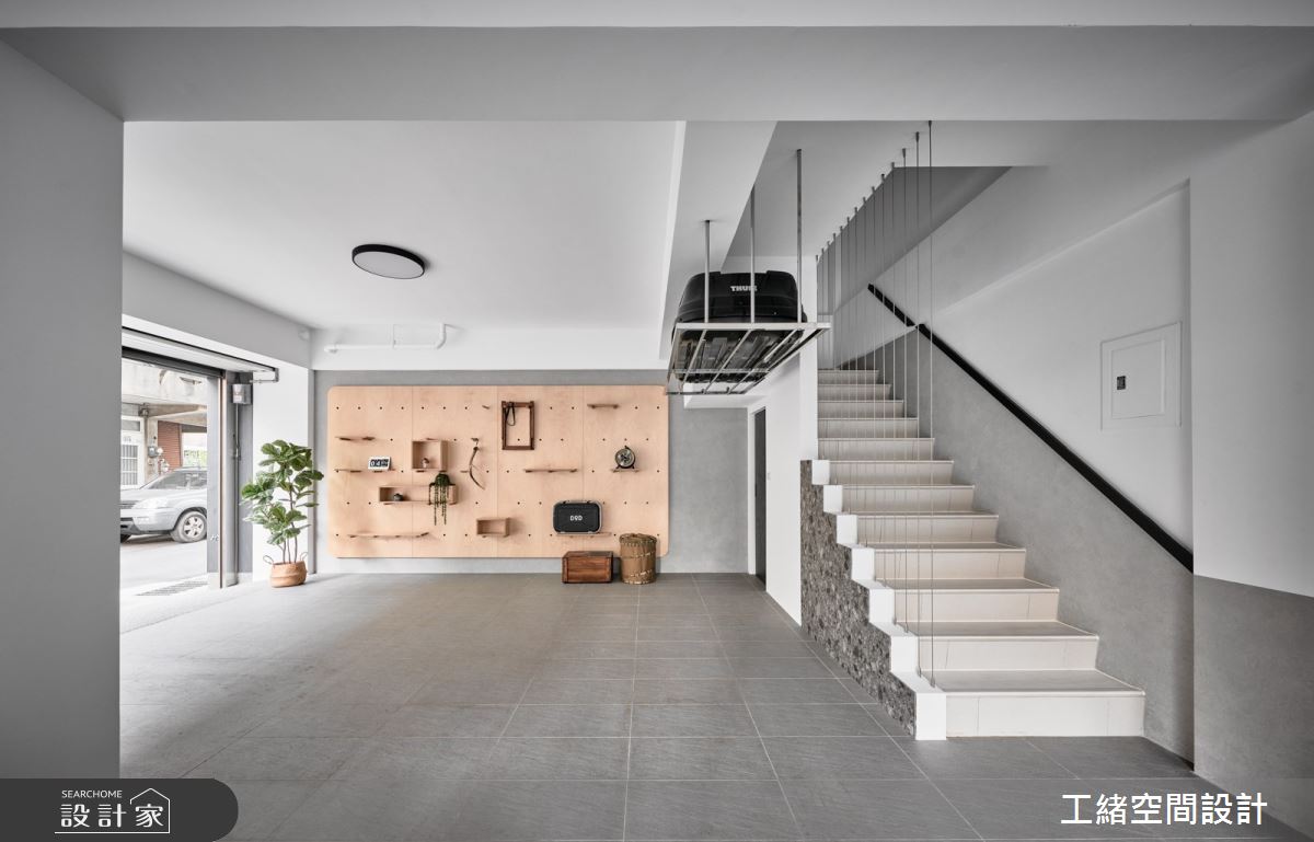 新成屋(5年以下)＿混搭風玄關樓梯車庫案例圖片＿工緒空間設計＿工緒_24之2