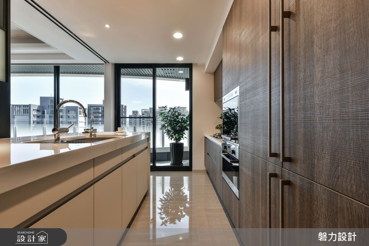 110坪新成屋(5年以下)＿現代風廚房吧檯案例圖片＿Keystone design 磐力設計＿磐力_沐光.嶼之10