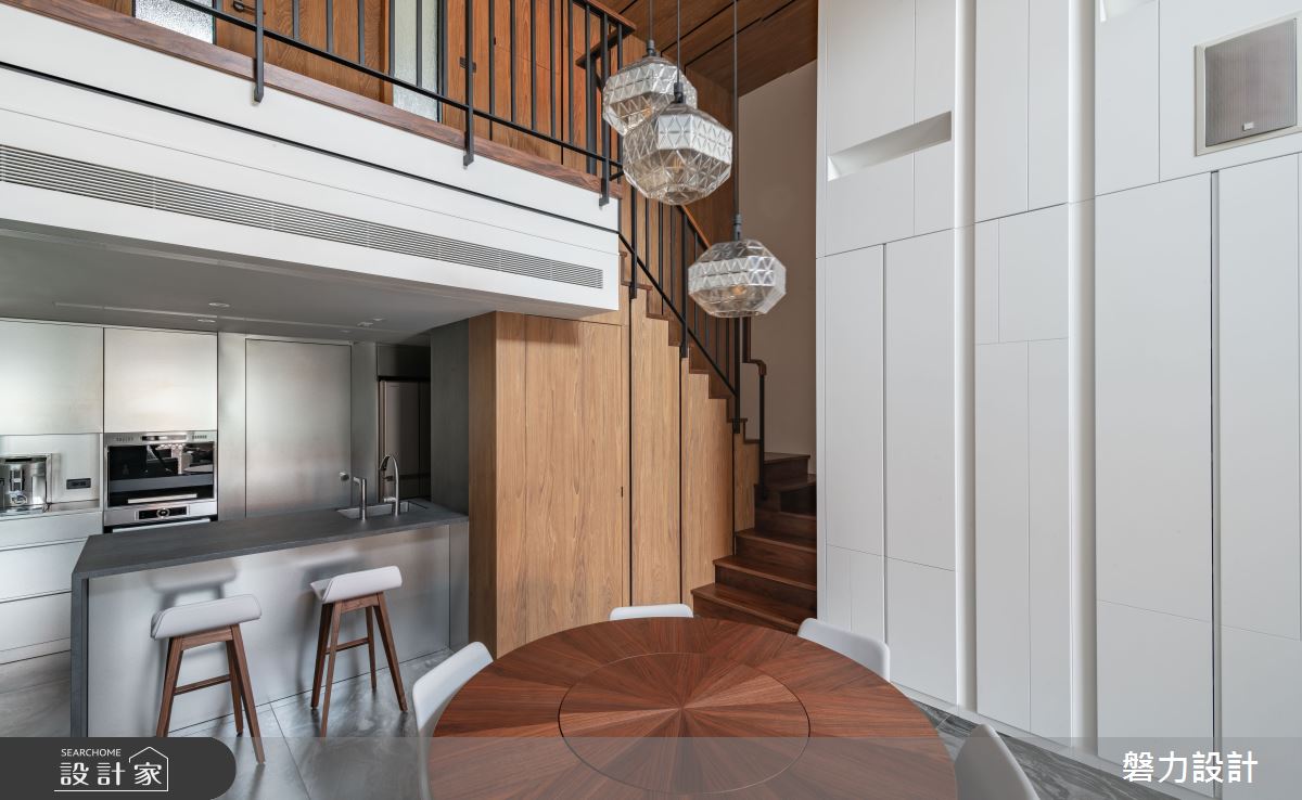 70坪老屋(16~30年)＿現代風吧檯樓梯案例圖片＿Keystone design 磐力設計＿磐力_逸掬旭光之5
