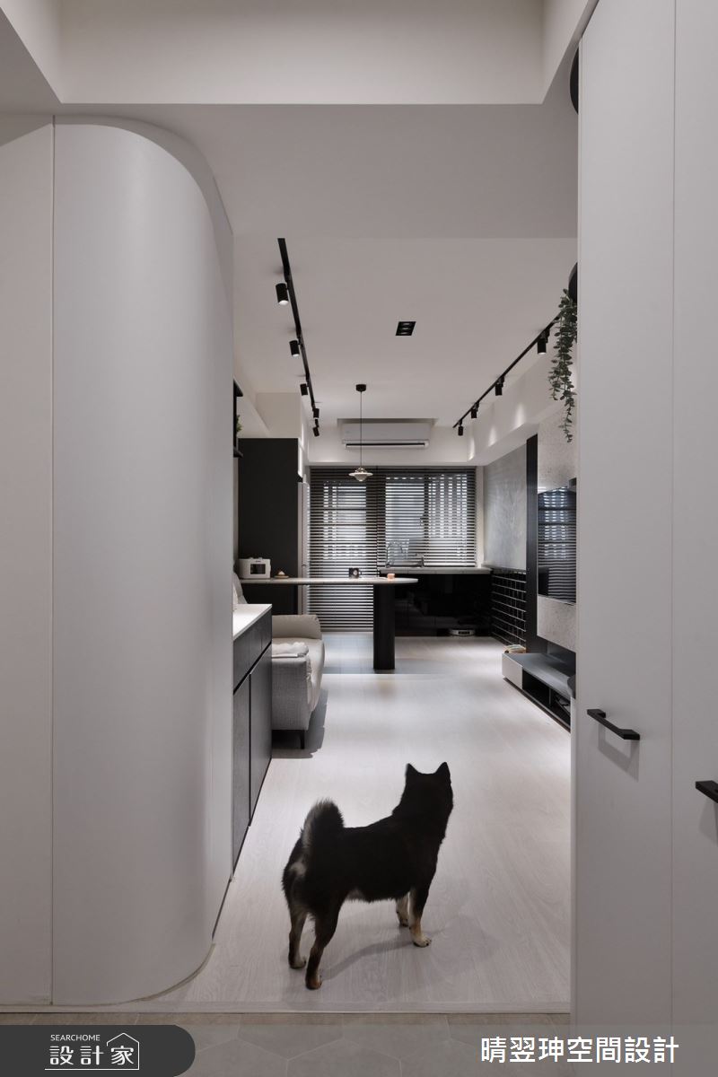 20坪新成屋(5年以下)＿現代風玄關客廳餐廳廚房吧檯案例圖片＿晴翌珅空間設計＿晴翌珅_23_新竹之3