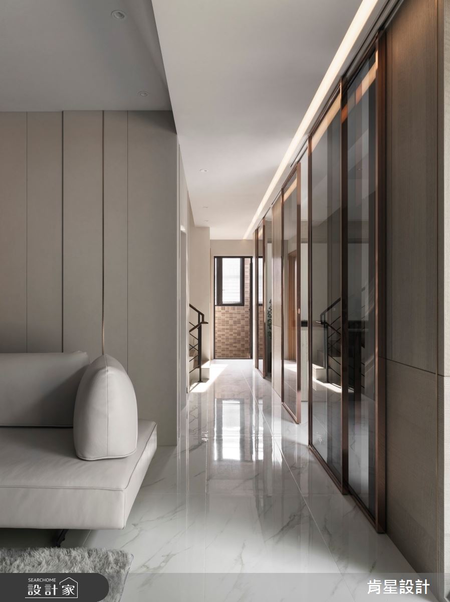 95坪新成屋(5年以下)＿輕奢風客廳走廊案例圖片＿肯星設計＿肯星_23線光Line Light之11