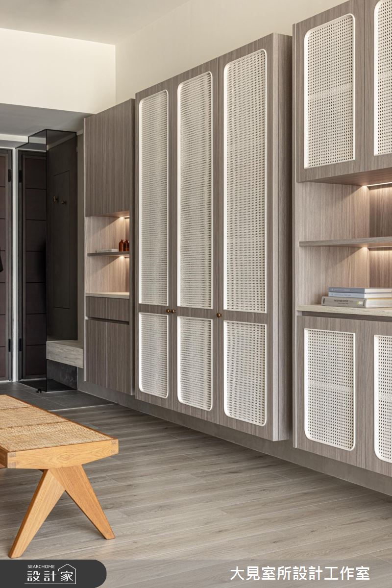 20坪新成屋(5年以下)＿混搭風玄關案例圖片＿大見室所設計工作室＿大見室所_24LC Residential之1
