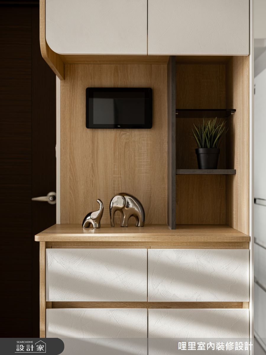 15坪新成屋(5年以下)＿現代風玄關案例圖片＿哩里室內裝修設計有限公司＿哩里_37之2