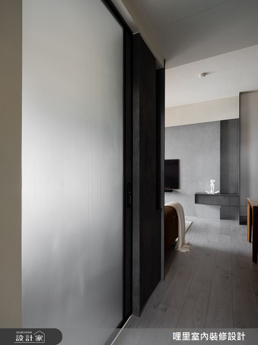 23坪預售屋＿現代風走廊案例圖片＿哩里室內裝修設計有限公司＿哩里_39.靜映和光之34