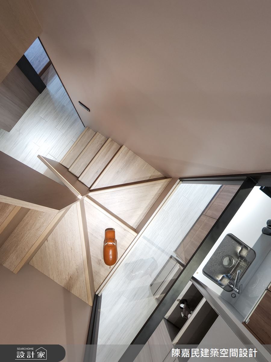 28坪新成屋(5年以下)＿簡約風樓梯案例圖片＿陳嘉民建築空間設計＿陳嘉民_25之17