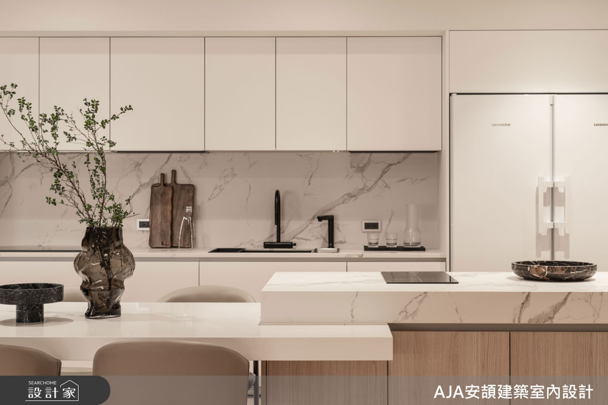 300坪毛胚屋＿現代風餐廳中島案例圖片＿AJA安頡建築室內設計＿安頡_The Royal Village House|現代奢華透天別墅之18