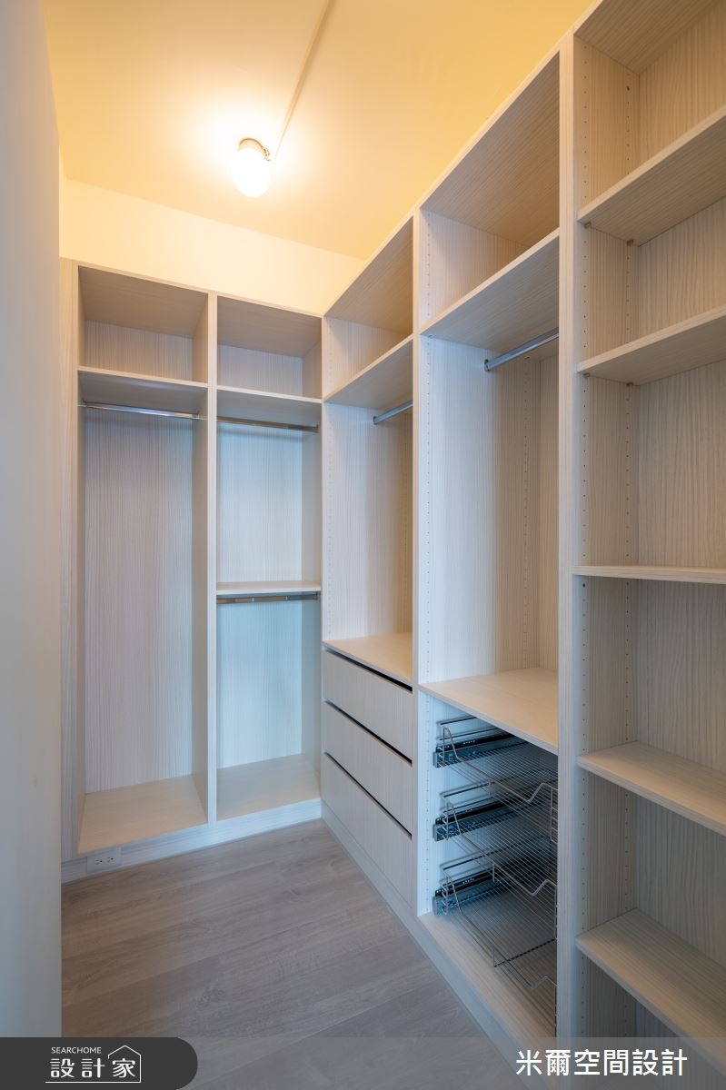60坪中古屋(5~15年)＿北歐風更衣間案例圖片＿米爾空間設計＿米爾_展演藝橡_南投草屯之24