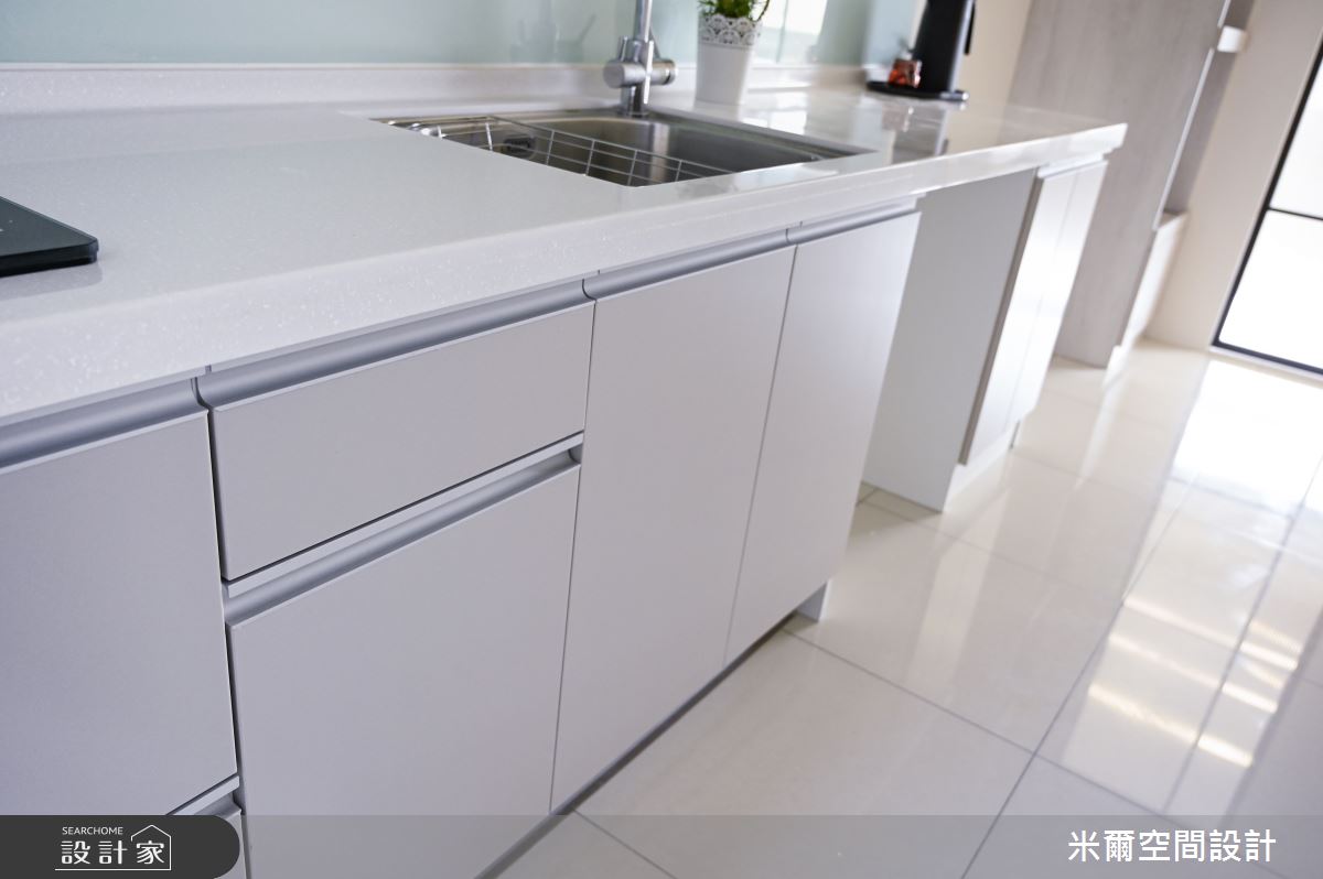 30坪新成屋(5年以下)＿現代風廚房案例圖片＿米爾空間設計＿米爾_富新時代，新屋透天_新竹縣湖口之12