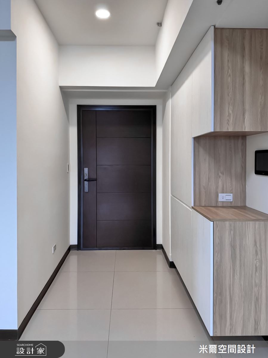 25坪新成屋(5年以下)＿現代風玄關案例圖片＿米爾空間設計＿米爾_超站S_台北大同之2