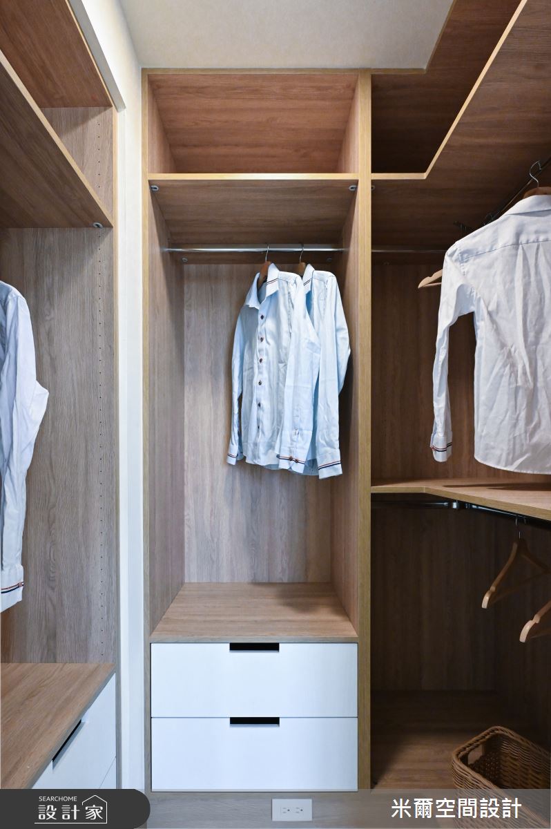 25坪新成屋(5年以下)＿現代風更衣間儲藏室案例圖片＿米爾空間設計＿米爾_超站S_台北大同之15