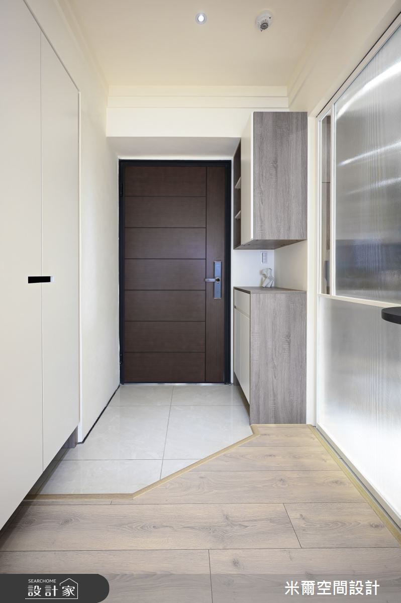25坪新成屋(5年以下)＿現代風玄關案例圖片＿米爾空間設計＿米爾_大合富居_新竹之3