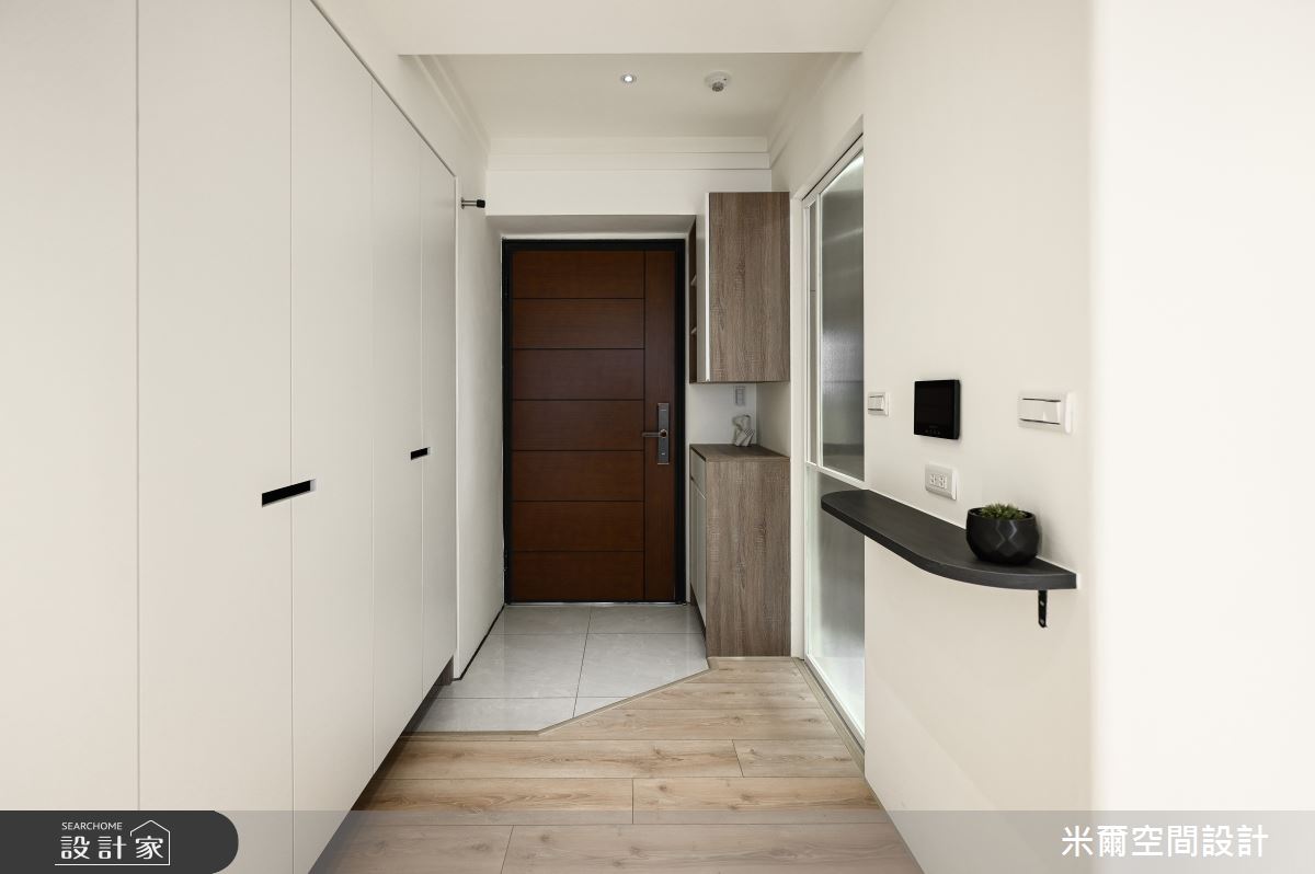25坪新成屋(5年以下)＿現代風玄關案例圖片＿米爾空間設計＿米爾_大合富居_新竹之1