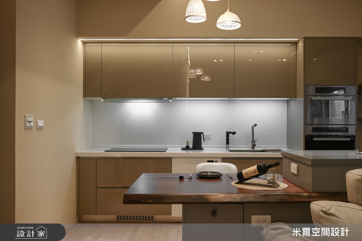 60坪新成屋(5年以下)＿奶茶風餐廳廚房中島案例圖片＿米爾空間設計＿米爾_有你有我_苗栗竹南之15