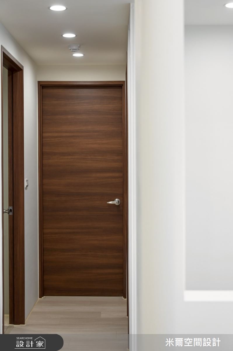 28坪新成屋(5年以下)＿現代風走廊案例圖片＿米爾空間設計＿米爾_學府首席_新竹市之28
