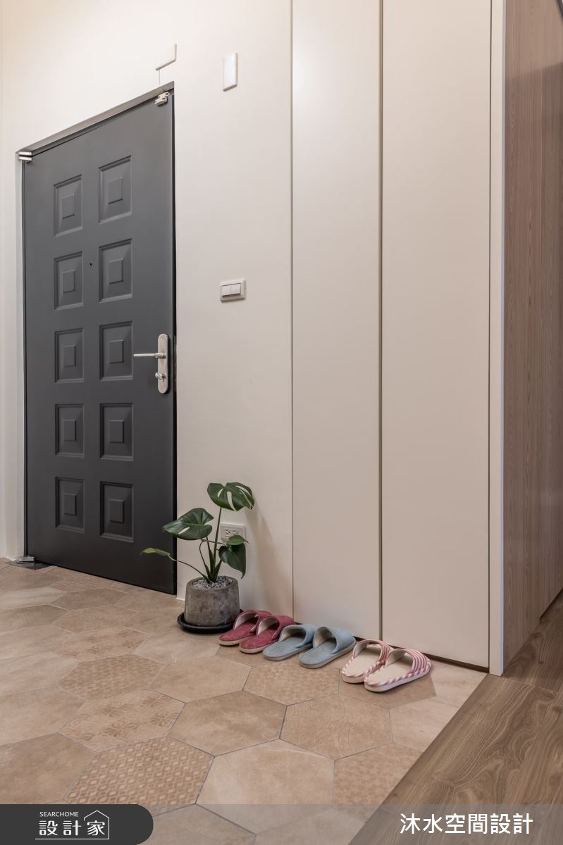 30坪老屋(31~40年)＿簡約風玄關案例圖片＿沐水空間設計＿沐水_04之2