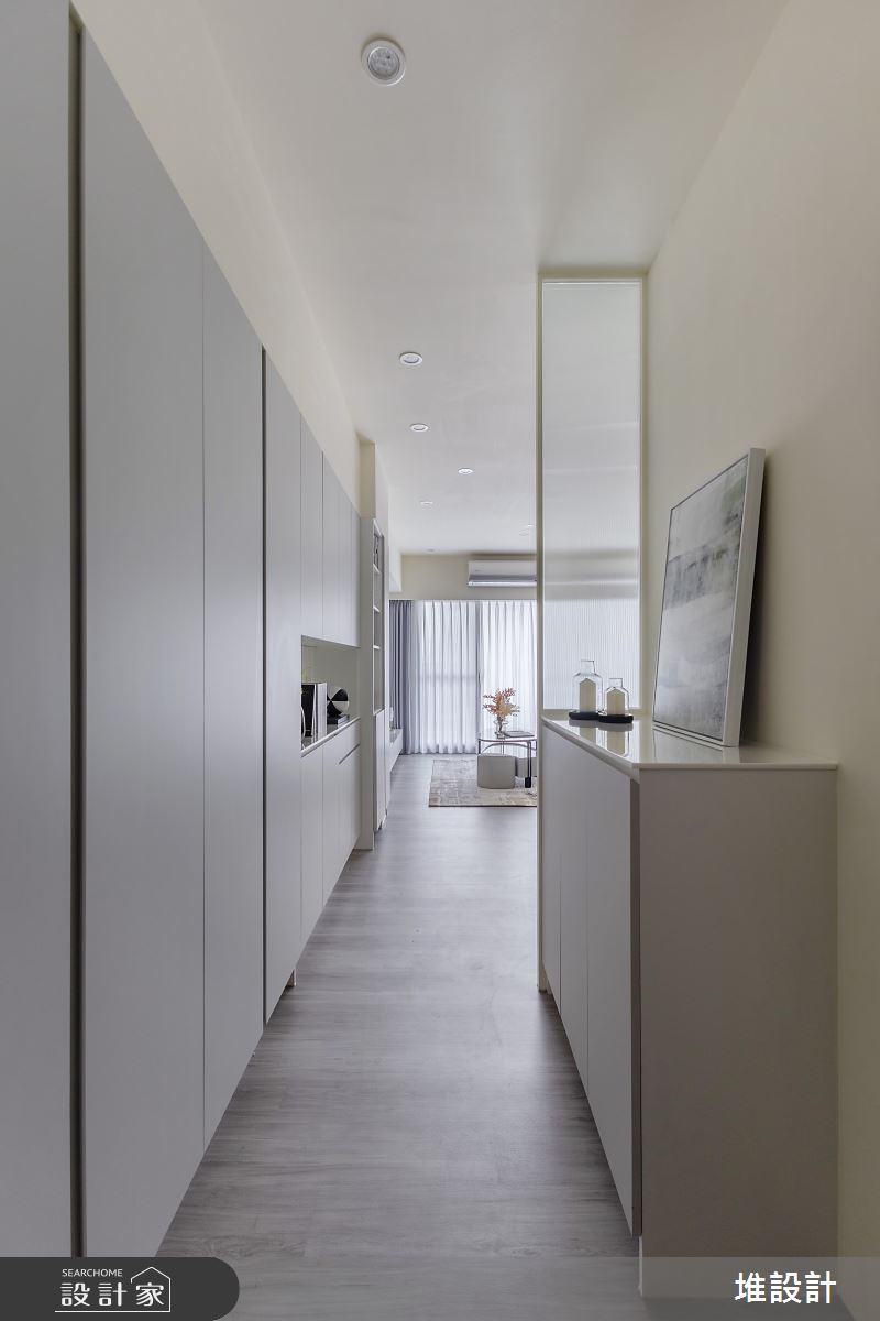 25坪新成屋(5年以下)＿現代簡約風玄關案例圖片＿堆設計室內裝修＿堆設計_22之2