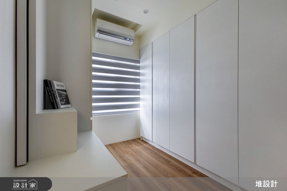 25坪新成屋(5年以下)＿現代簡約風更衣間案例圖片＿堆設計室內裝修＿堆設計_22之18