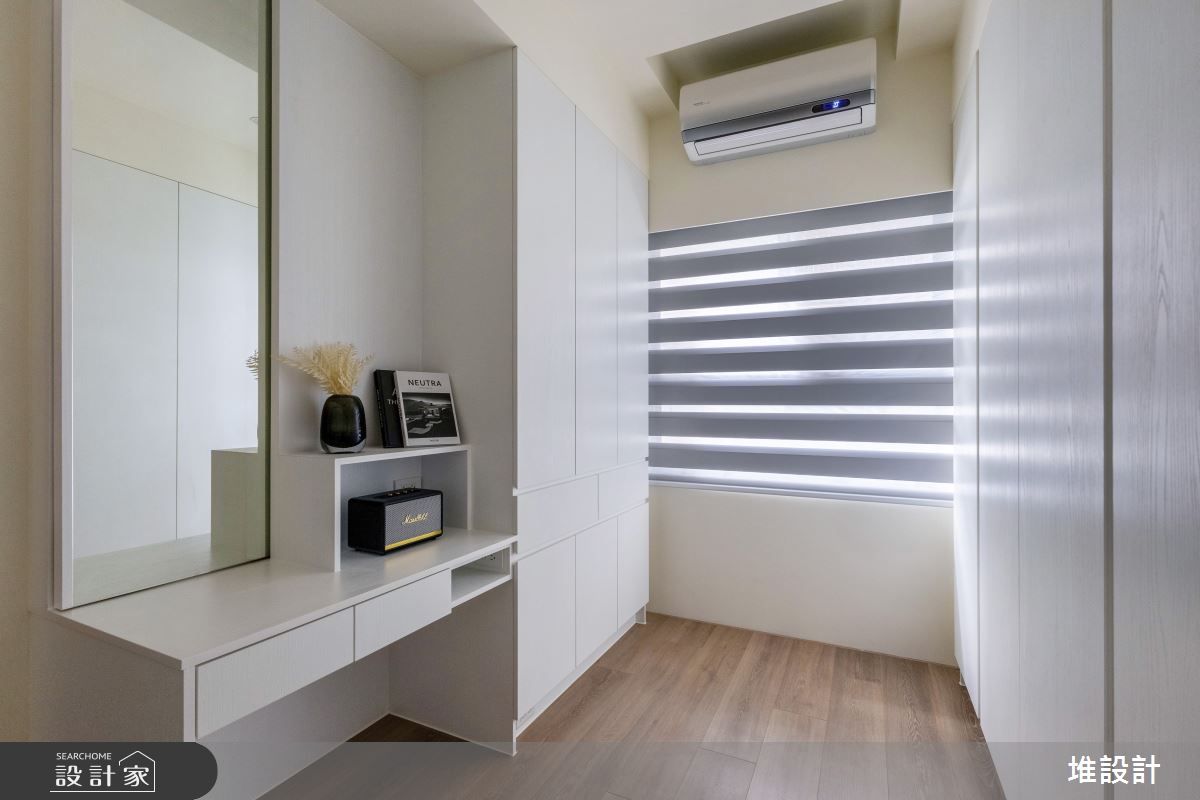 25坪新成屋(5年以下)＿現代簡約風更衣間案例圖片＿堆設計室內裝修＿堆設計_22之19