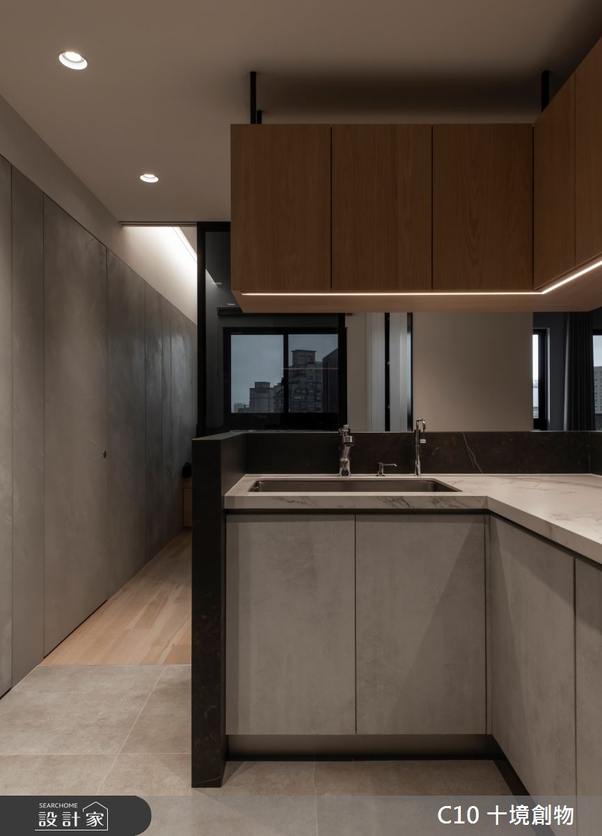 20坪預售屋＿簡約風廚房中島案例圖片＿十境創物空間設計有限公司＿十境_城隱淬鍊之18