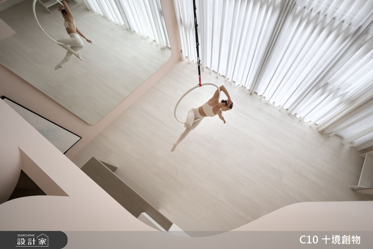 22坪新成屋(5年以下)＿奶油風客廳家庭健身房案例圖片＿十境創物空間設計有限公司＿十境_浮光・練習曲之7