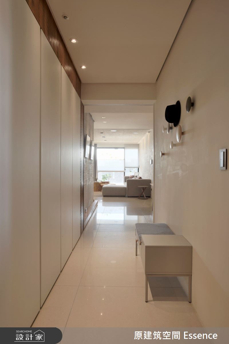 52坪新成屋(5年以下)＿現代風玄關案例圖片＿原建筑空間＿原建筑_L-HOUSE之1