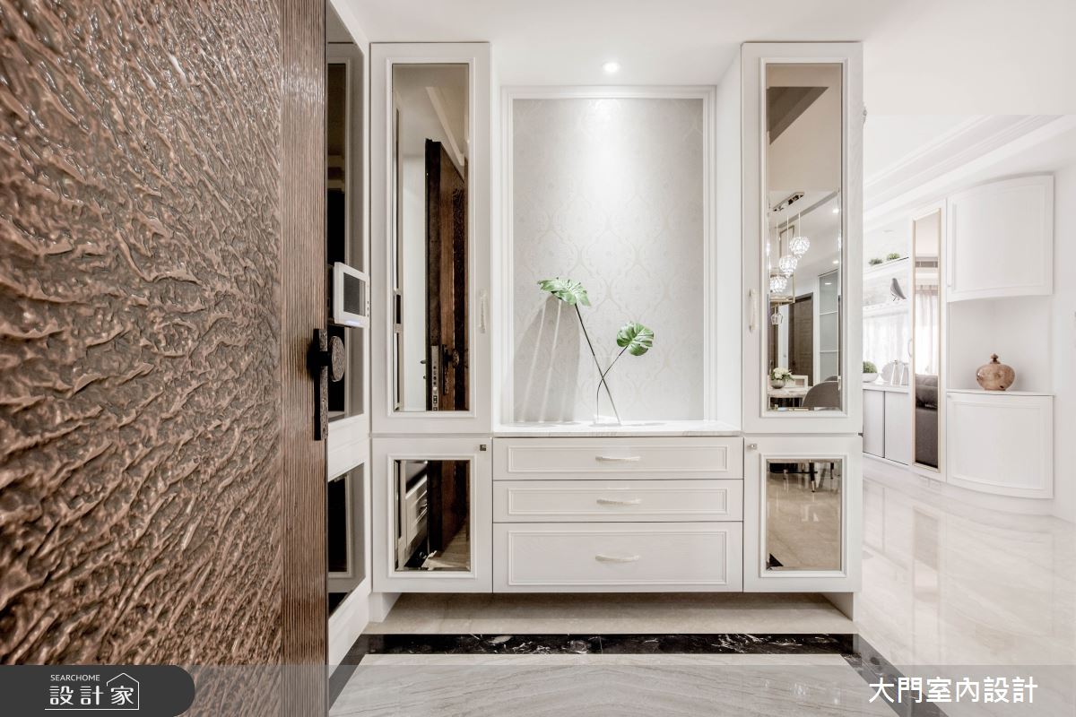 46坪新成屋(5年以下)＿新古典玄關案例圖片＿大門室內裝修設計工程有限公司＿大門_黛西布坎南之1
