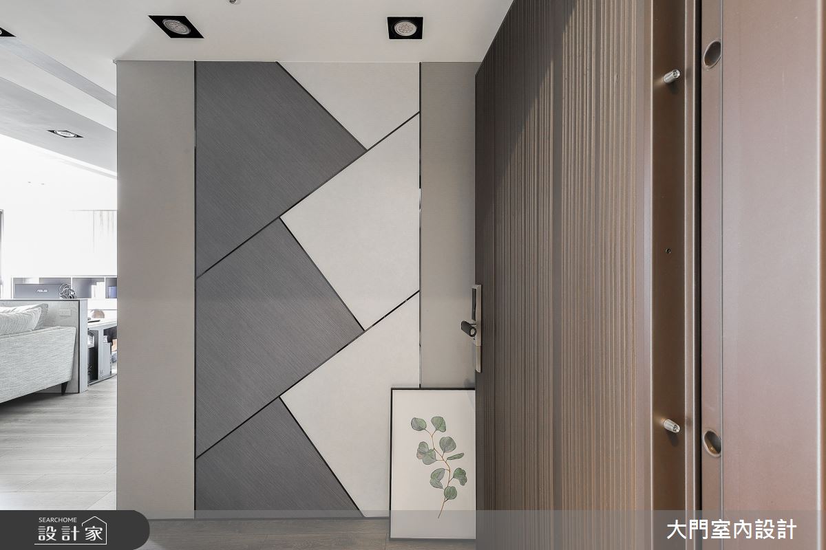 32坪新成屋(5年以下)＿現代風玄關案例圖片＿大門室內裝修設計工程有限公司＿大門_午夜藍調之3