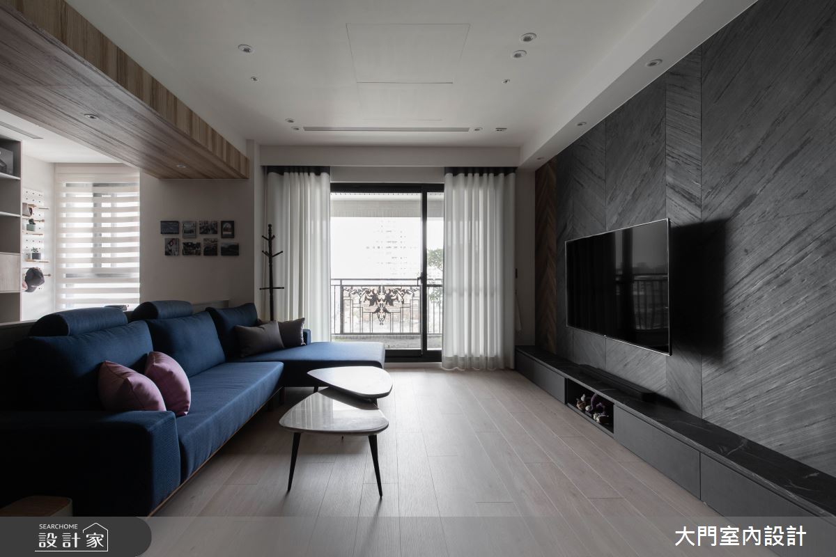 45坪新成屋(5年以下)＿現代風客廳案例圖片＿大門室內裝修設計工程有限公司＿大門_詹姆斯貝之10