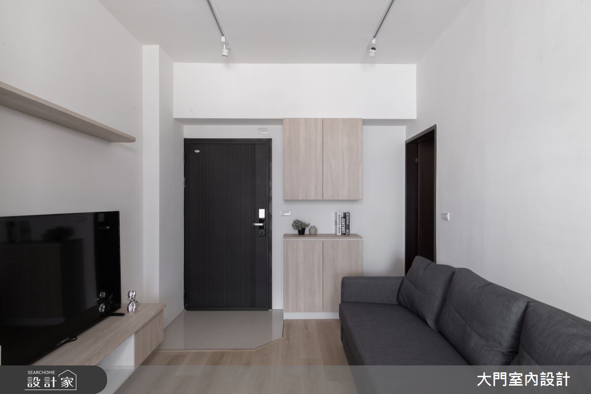 13坪新成屋(5年以下)＿日式無印風玄關客廳案例圖片＿大門室內裝修設計工程有限公司＿大門_夏露之1