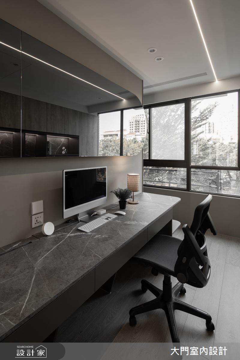 16坪中古屋(5~15年)＿現代風書房工作區案例圖片＿大門室內裝修設計工程有限公司＿大門_睦凝・瓦茲之9