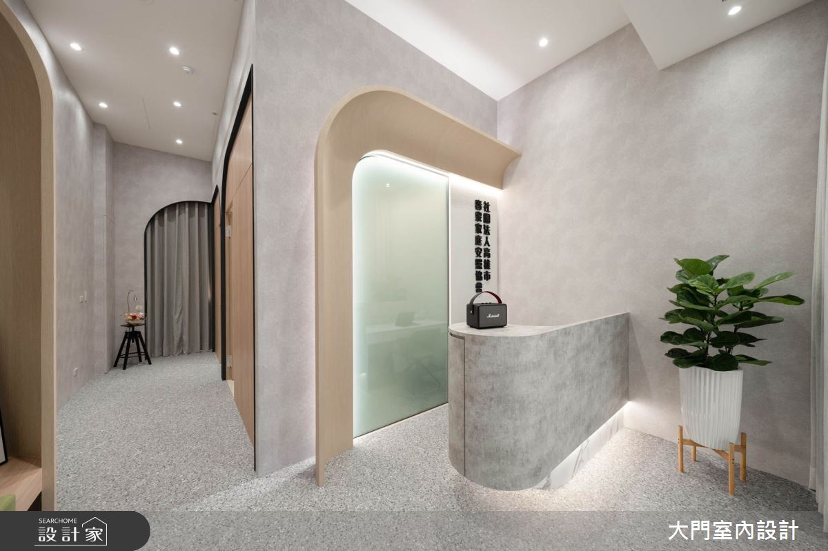 27坪中古屋(5~15年)＿現代風商業空間案例圖片＿大門室內裝修設計工程有限公司＿大門_心藝所之3