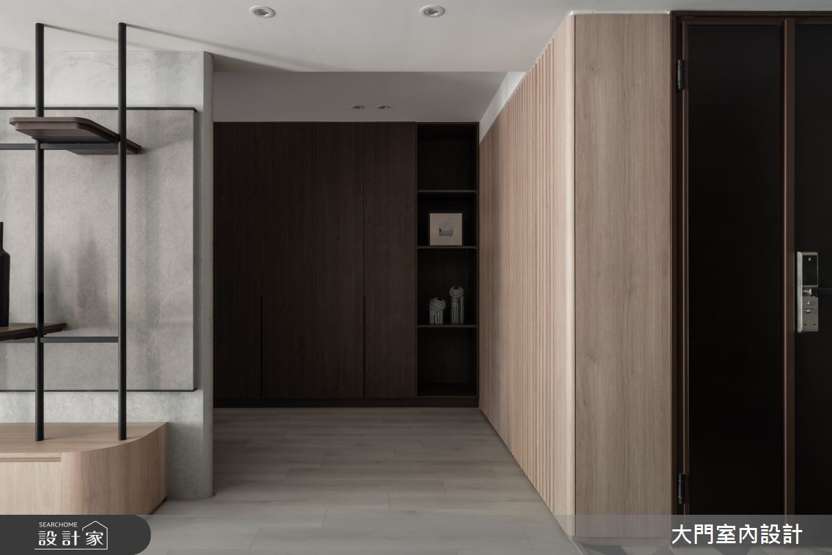 40坪新成屋(5年以下)＿現代風客廳案例圖片＿大門室內裝修設計工程有限公司＿大門_御伽草紙之15