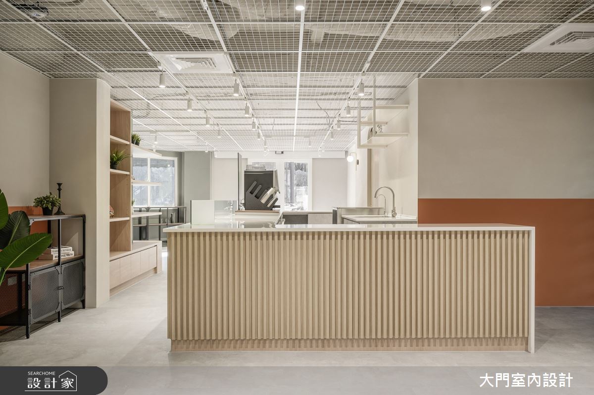 30坪老屋(41~50年)＿現代風商業空間案例圖片＿大門室內裝修設計工程有限公司＿大門_動物園．入入之14