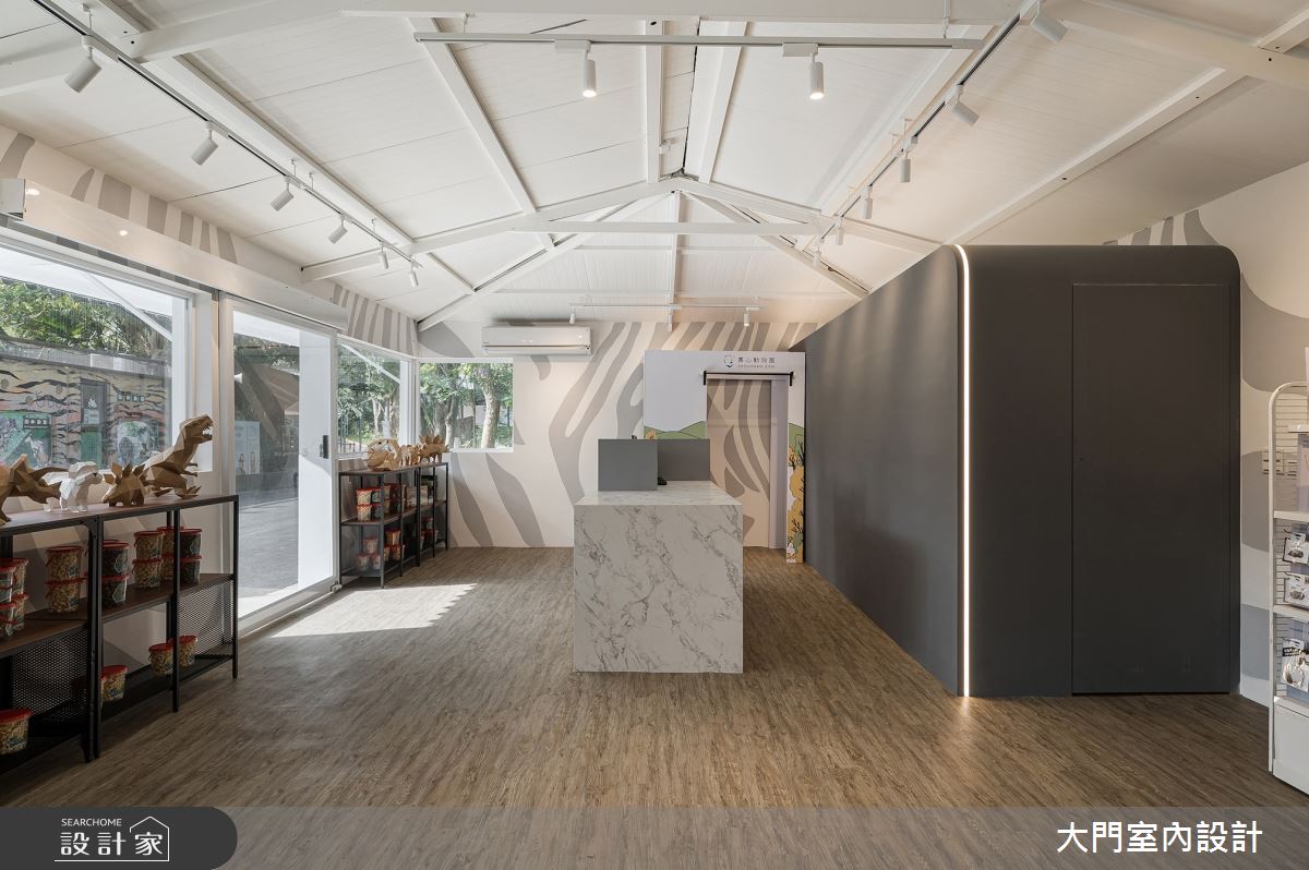 30坪老屋(41~50年)＿現代風商業空間案例圖片＿大門室內裝修設計工程有限公司＿大門_動物園．啵得廚房之9
