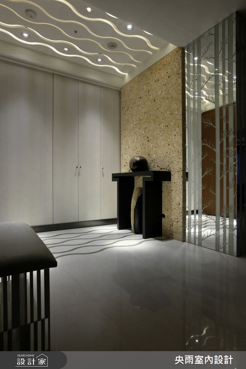 80坪毛胚屋＿輕奢華風格玄關案例圖片＿央雨室內設計＿央雨_台中七期寶輝世紀_輕奢華風格之4