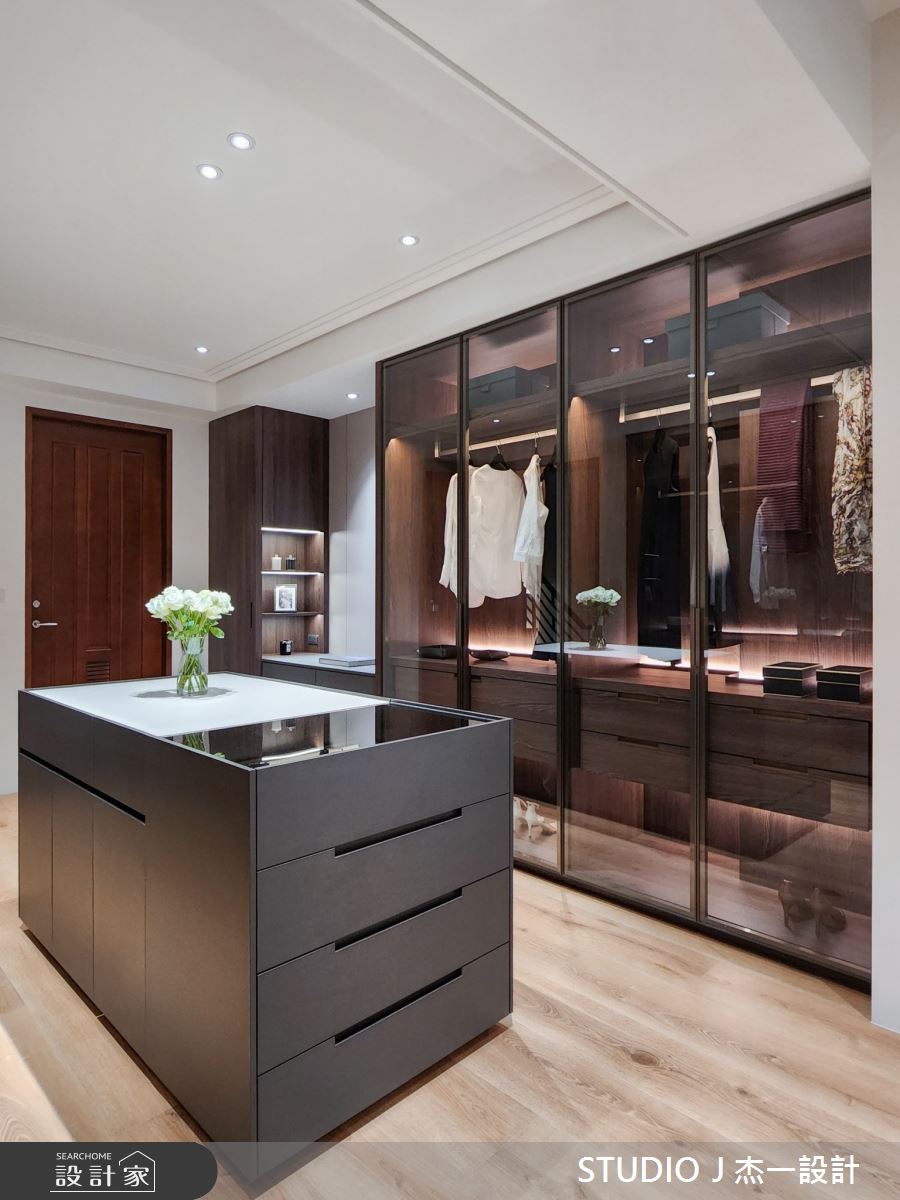 92坪新成屋(5年以下)＿現代風更衣間案例圖片＿杰一設計＿杰一_帝賦天璽之23