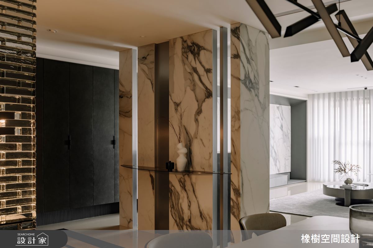 50坪新成屋(5年以下)＿現代風玄關客廳餐廳案例圖片＿橡樹空間設計＿橡樹_黑蜀葵之2