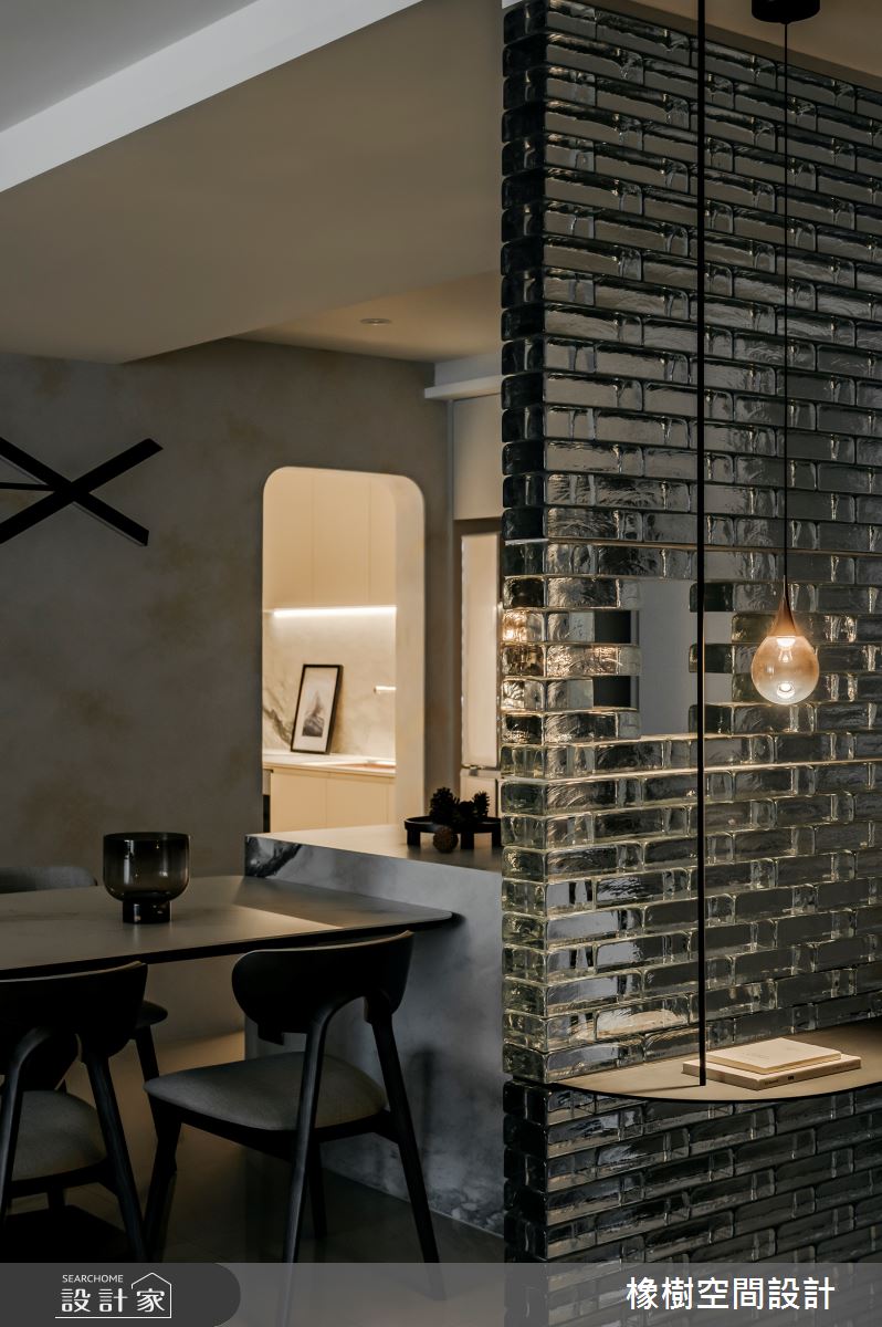 50坪新成屋(5年以下)＿現代風玄關餐廳中島案例圖片＿橡樹空間設計＿橡樹_黑蜀葵之12