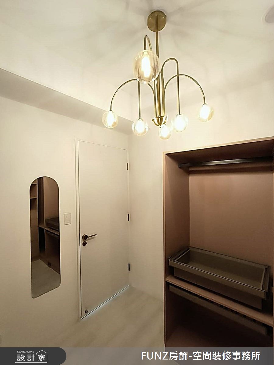 35坪中古屋(5~15年)＿美式風更衣間案例圖片＿FUNZ房飾-空間裝修事務所＿FUNZ房飾_11之15